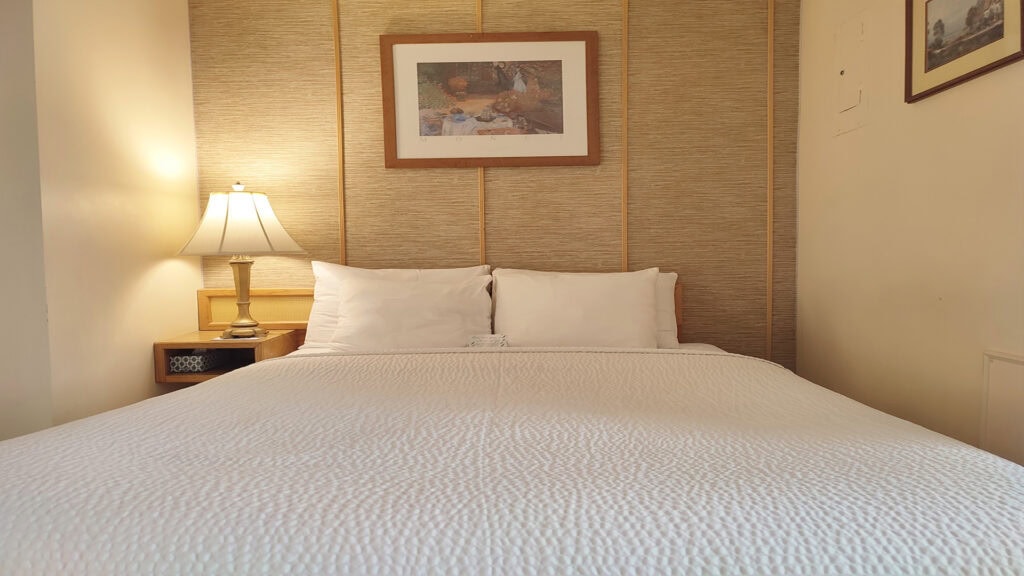 hotel-terrasse-dufferin-chambre-22-Queen -Standard